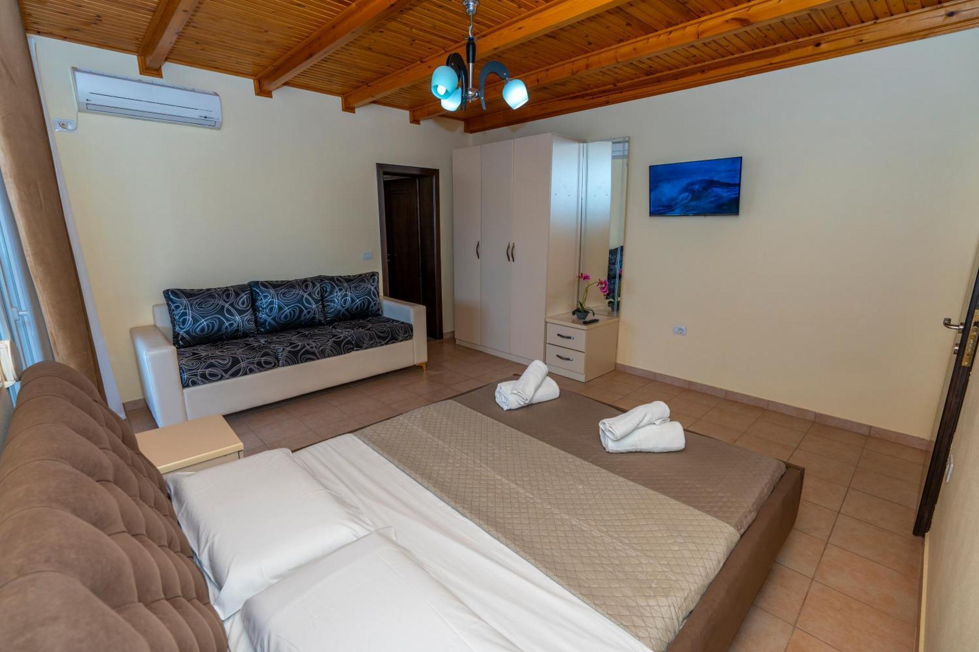 Hotel Albania Velipoje Bagian luar foto