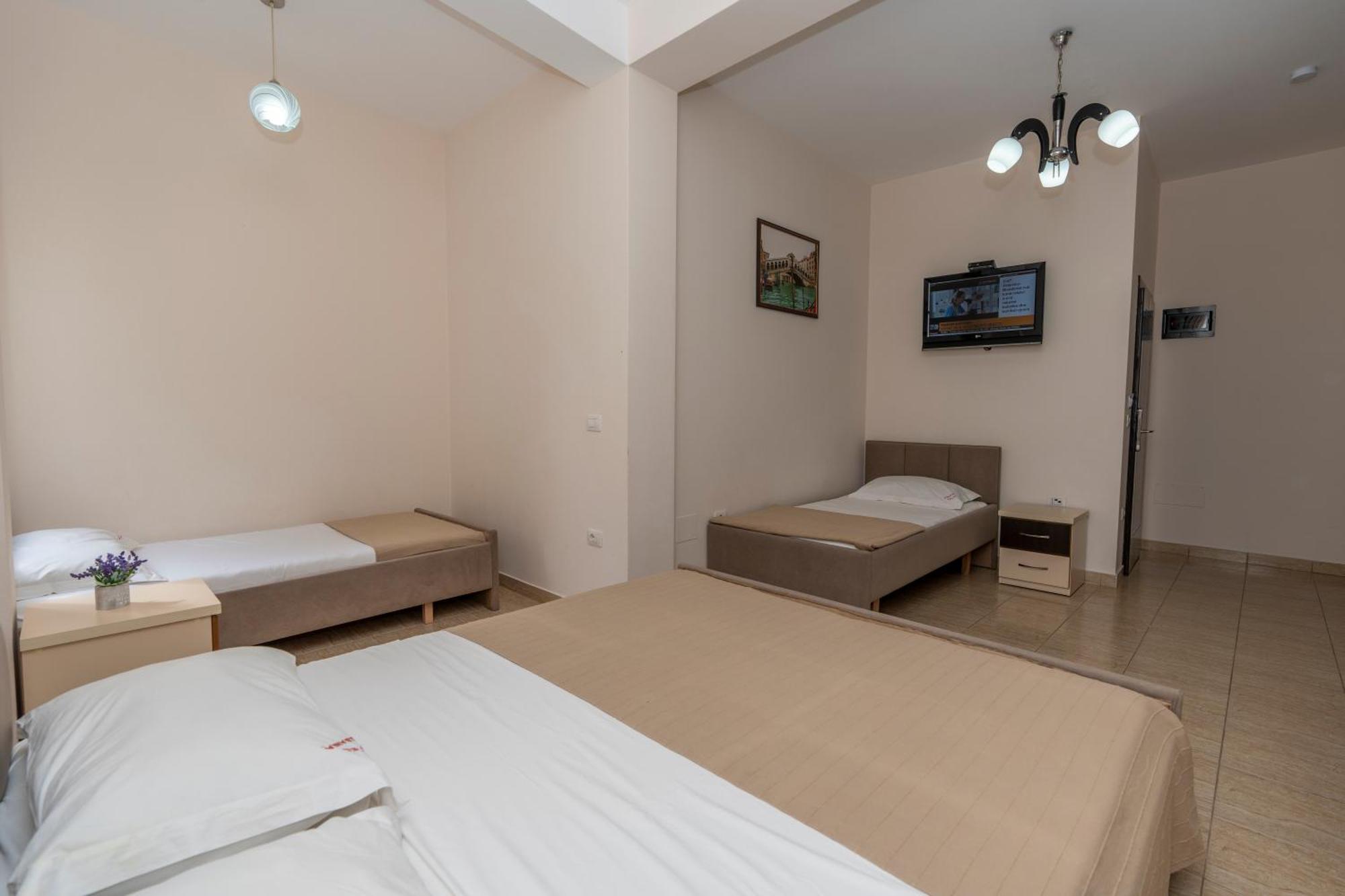 Hotel Albania Velipoje Bagian luar foto