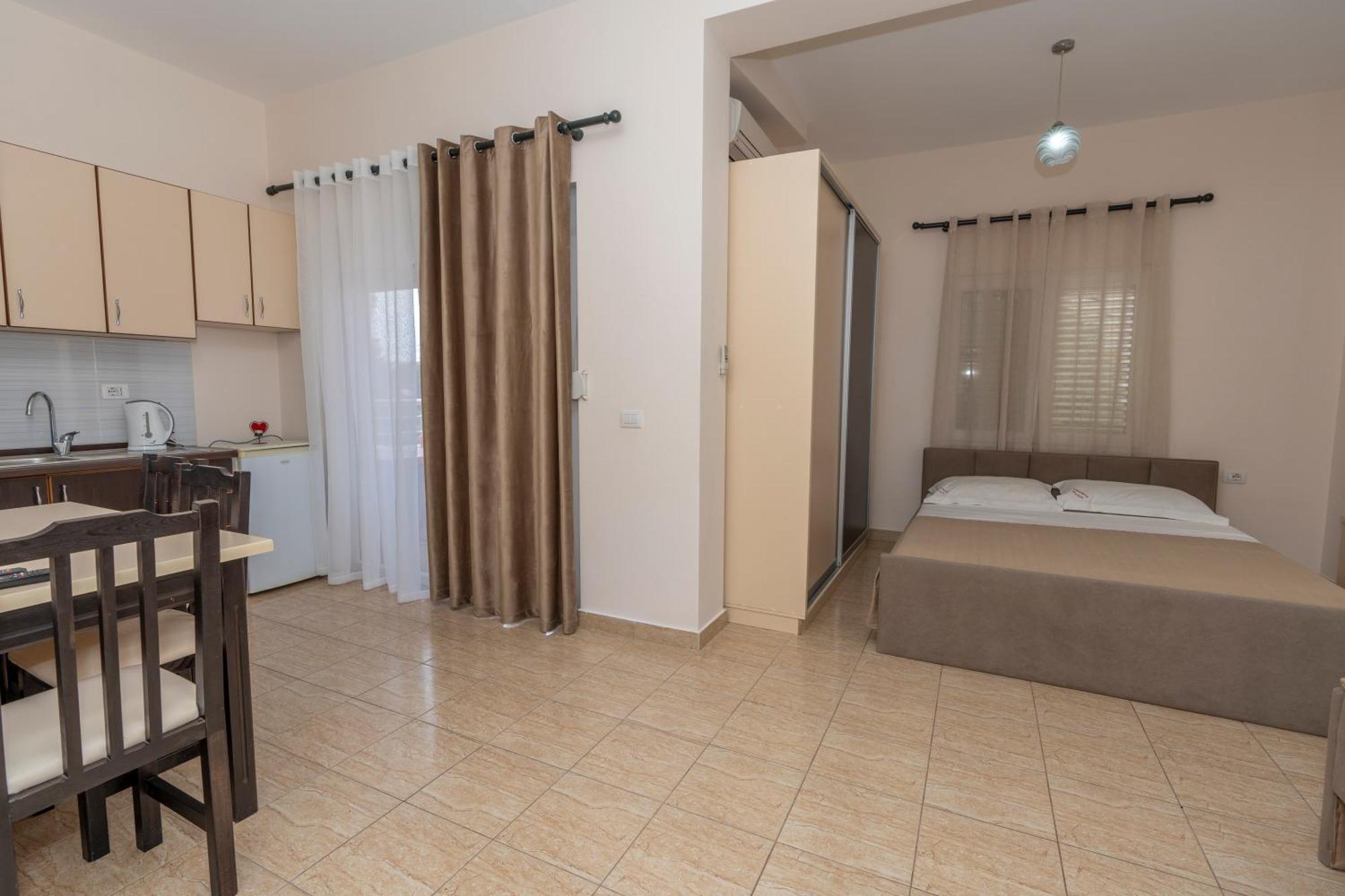 Hotel Albania Velipoje Bagian luar foto