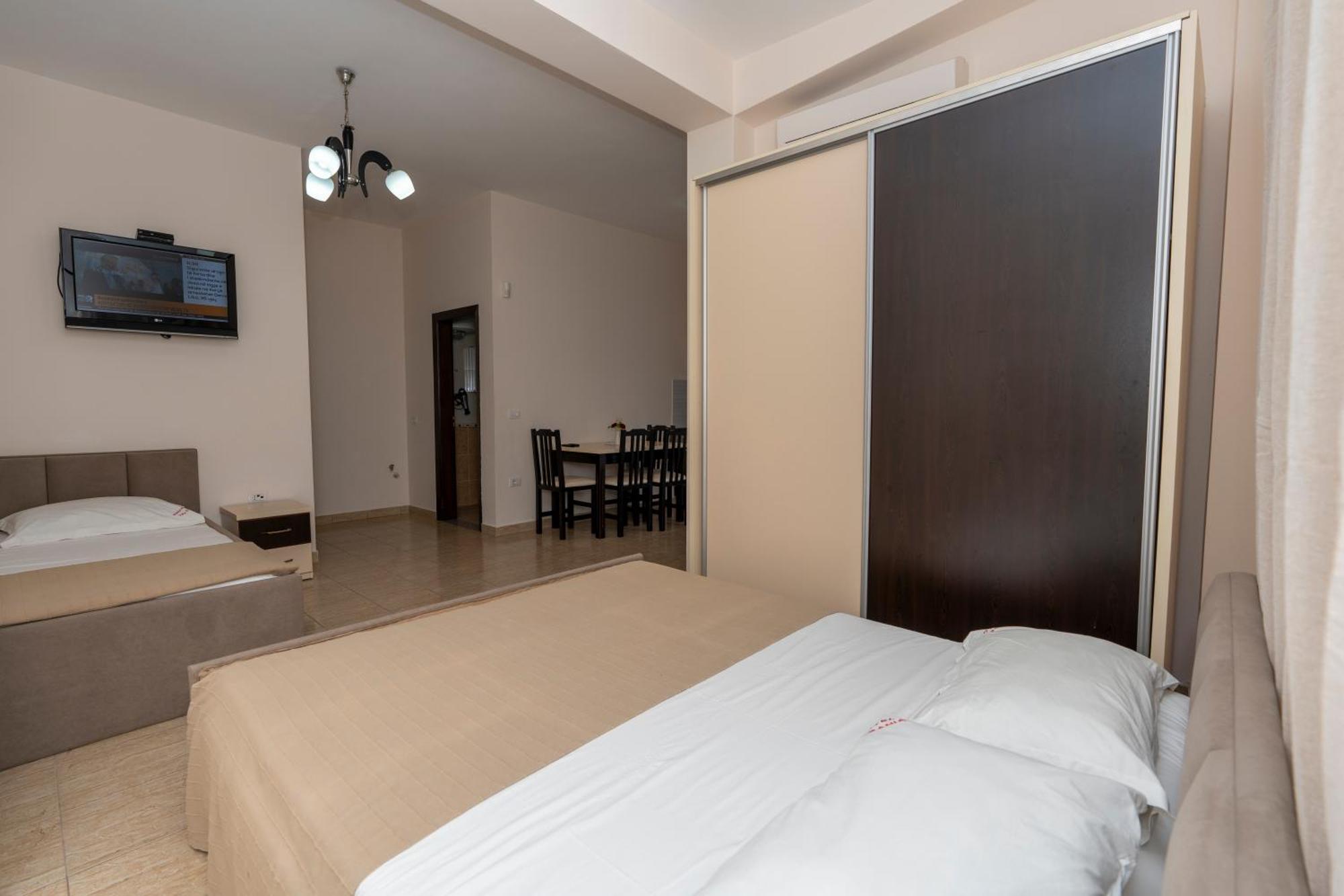 Hotel Albania Velipoje Bagian luar foto
