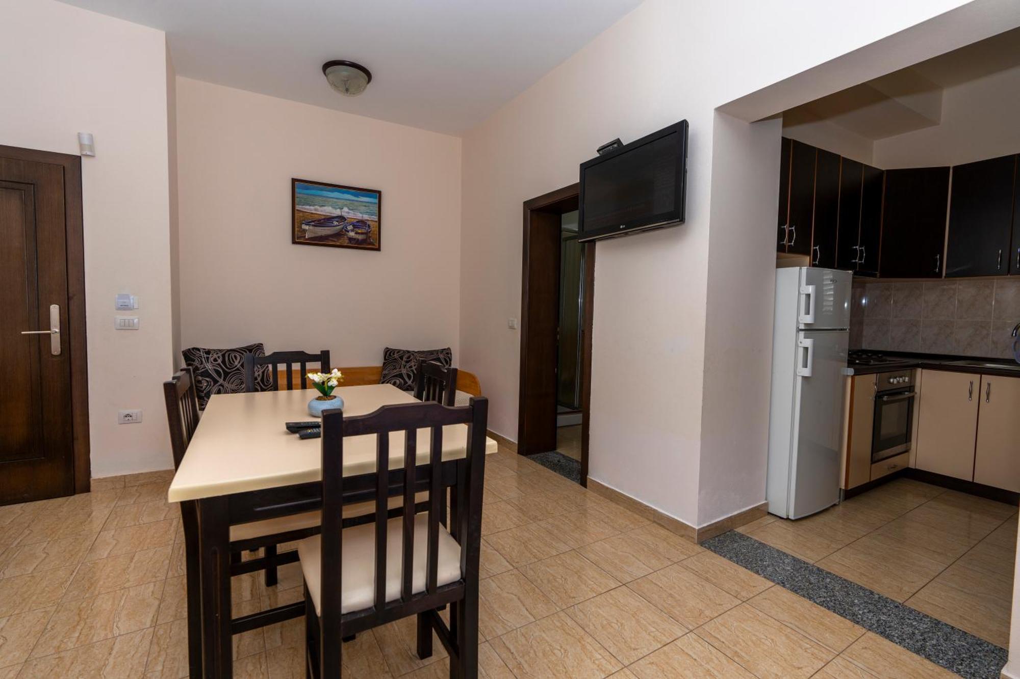 Hotel Albania Velipoje Bagian luar foto
